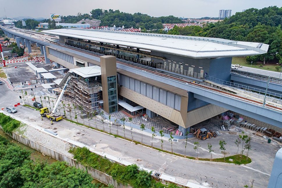 View of the entrance at the Taman Suntex MRT Station undergoing final works. Apr 2017