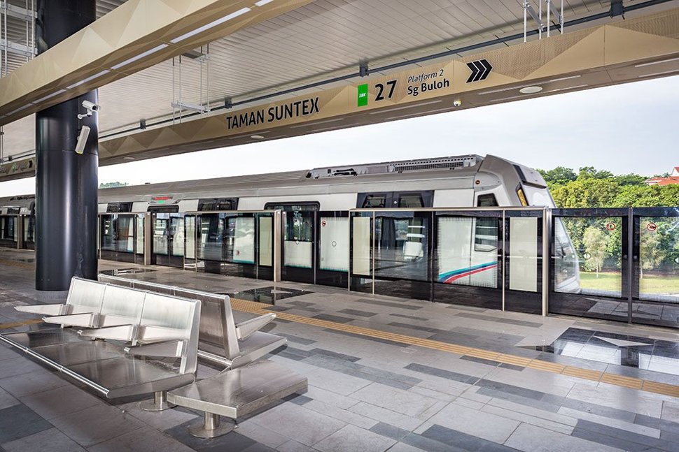 An MRT train undergoing testing at the Taman Suntex Station. Apr 2017