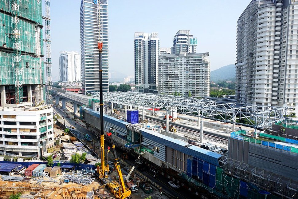 Aerial view of the Taman Tun Dr Ismail Station under construction. (Oct 2015)