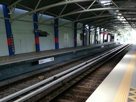 Sri Petaling LRT station