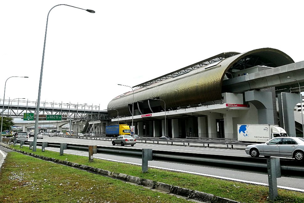 Subang Jaya LRT station