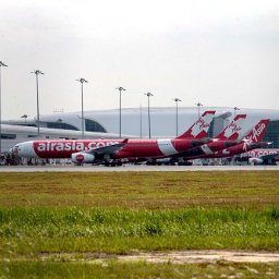 AirAsia Berhad : celebrates return of popular Kuala Lumpur to Siem Reap service