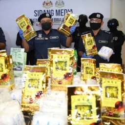 Customs foils attempt to smuggle 184kg of drugs at KLIA