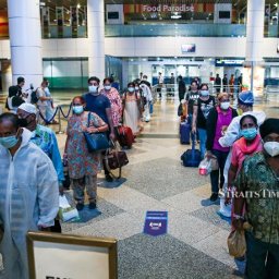 96 Malaysians and 4 children return from New Delhi