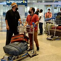Bosses puzzled by new rule for foreign workers arriving at KLIA