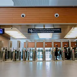 Foreigners with long-term visit passes can now use autogate system