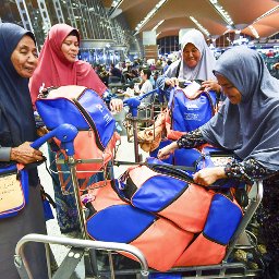 More than 100 umrah pilgrims from Malaysia, Indonesia stranded at KLIA