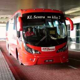 Skybus, buses from klia2 to KL Sentral and One Utama shopping mall