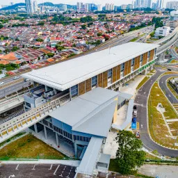 Sri Damansara Timur MRT station, an interchange station with the Kepong Sentral KTM station via a link bridge