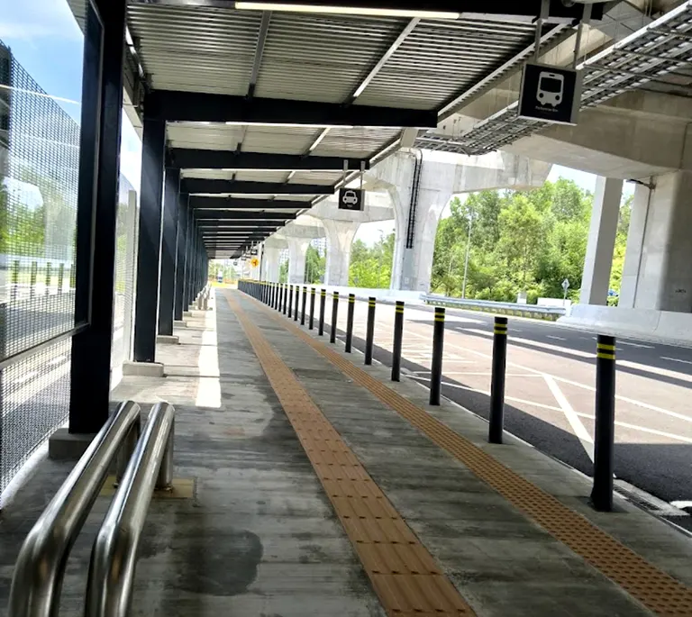 Feeder bus parking bay at the 16 Sierra MRT station