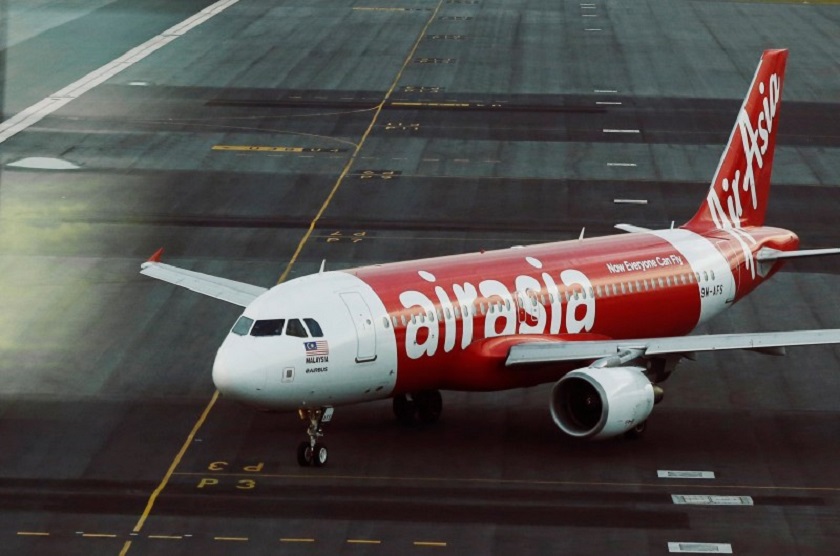 AirAsia is poised to be the market beneficiary in terms of capacity following Malaysia Airlines Bhd's (MAB) suspension delivery of its 25 Boeing 737 MAX. — Reuters pic