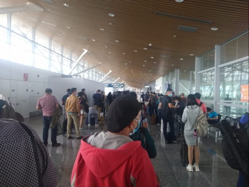 A queue at the Kuala Lumpur International Airport (KLIA) on the afternoon of September 27, 2020, as people returning from Sabah wait to be tested for Covid-19. Picture by an anonymous woman.