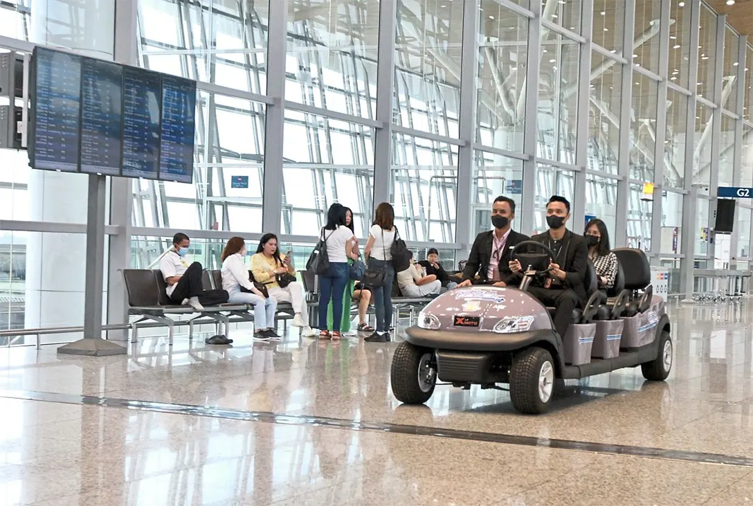 Aero FastTrack guests get to use the 24-hour buggy service at KLIA.