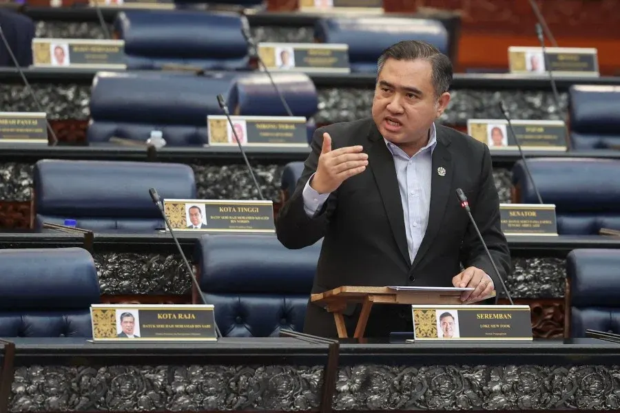 The problems plaguing the Aerotrains at the Kuala Lumpur International Airport (KLIA) have tarnished the nation and the airport’s image, admitted Anthony Loke. - Bernama pic