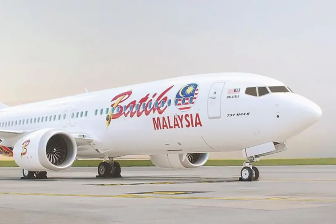 Batik Air, formerly known as Malindo Air, has today expressed regret over prolonged delays in flight departures from Kuala Lumpur International Airport (KLIA) last Friday which caused much inconvenience to passengers. -Pic credit to FB Batik Air