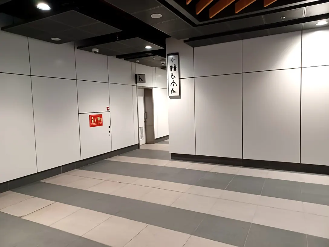 Washrooms at the Concourse level