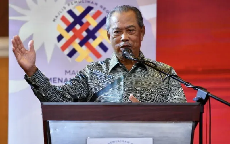 National Recovery Council chairman Muhyiddin Yassin said matters related to the state administration and business fall under the jurisdiction of the state government or local authorities, and not the federal government. (Bernama pic)