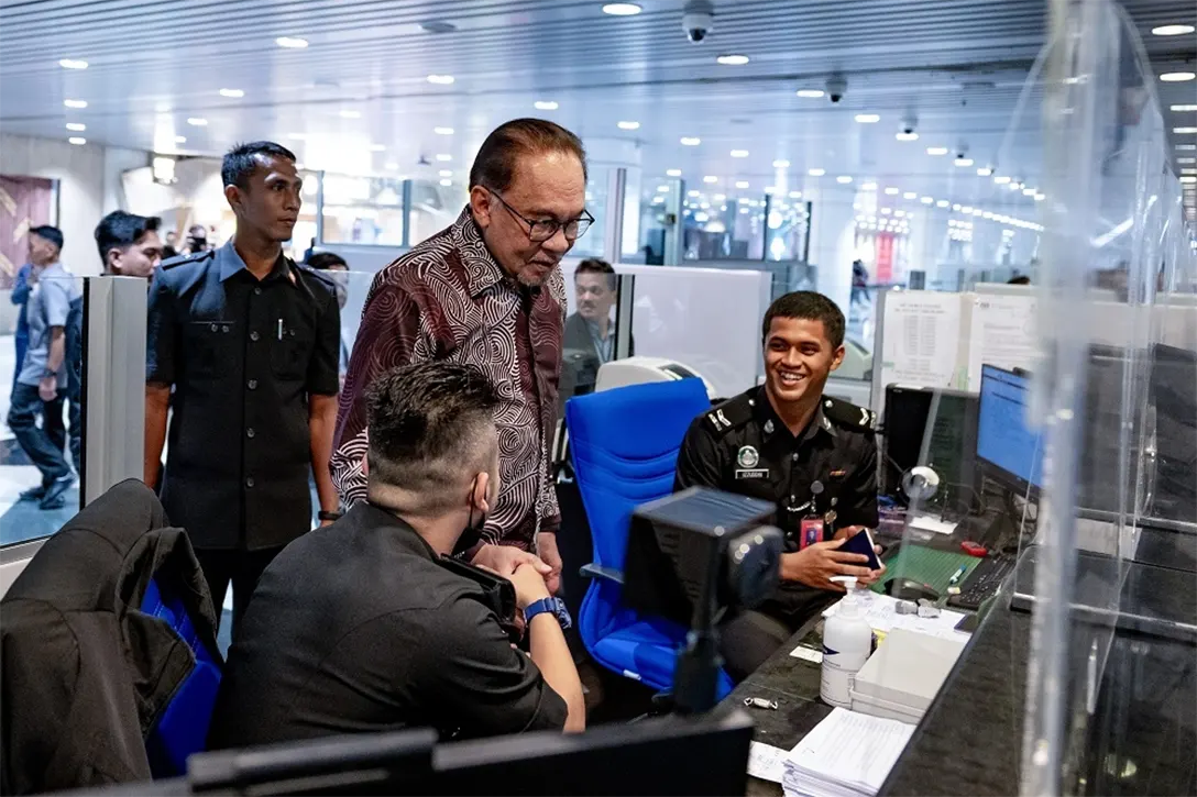 Prime Minister Datuk Seri Anwar Ibrahim speaks to personnel during a surprise visit to the Kuala Lumpur International Airport July 2, 2023. — Picture courtesy of Prime Minister’s Office