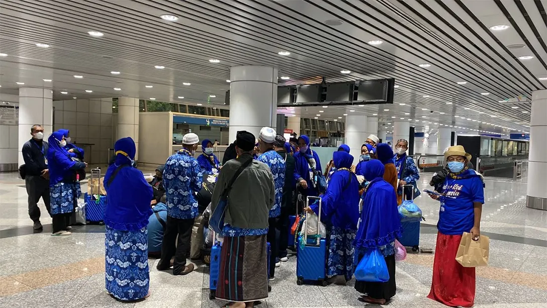 The immigration counters at KLIA on Sunday (Apri 3). - Photo courtesy of the Immigration Department