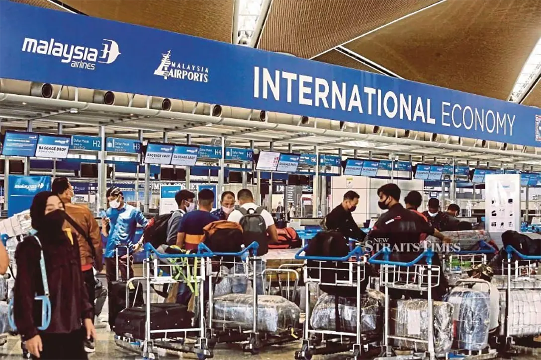 A general view of passengers at the Kuala Lumpur International Airport in Sepang. -NSTP/HAIRUL ANUAR RAHIM