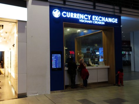 VR Currency Exchange at level 2 of Gateway@klia2 mall