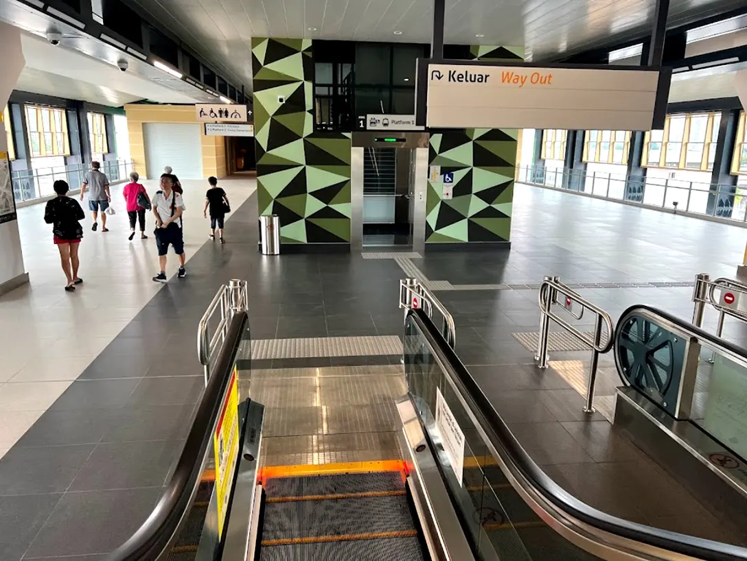 Concourse level at the Kuchai MRT station