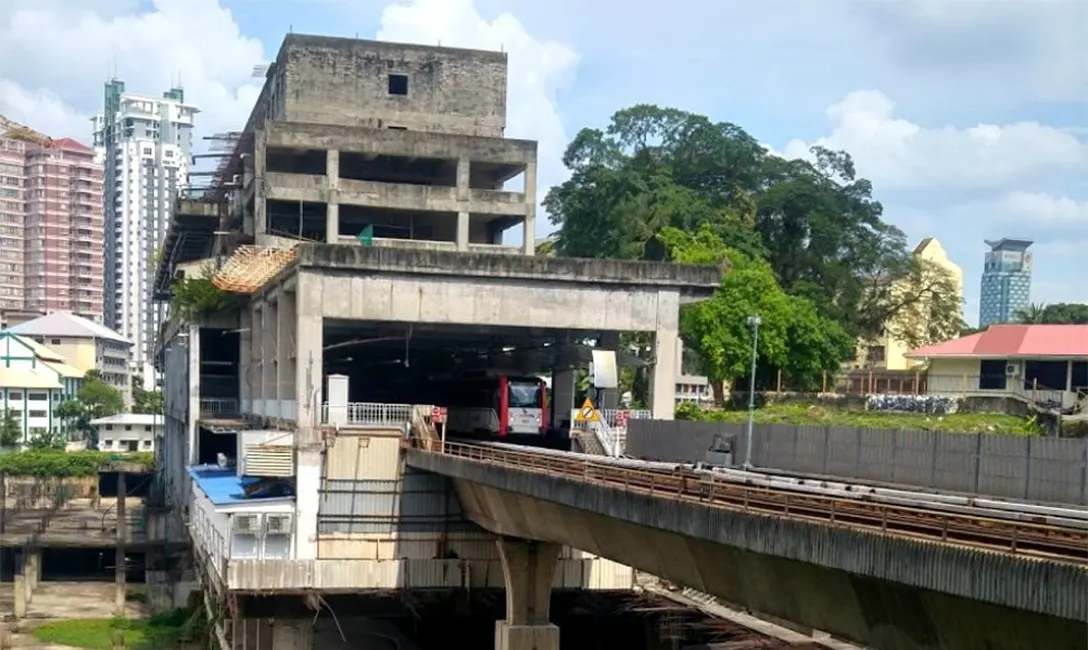 Plaza Rakyat LRT station, the stalled miaxed-use development project on the left