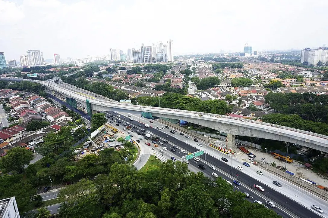 The special span over the LDP between Bandar Utama and Taman Tun Dr Ismail.