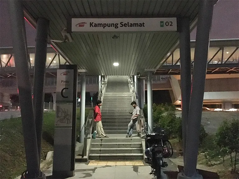 Entrance C of the station at Jalan Welfare