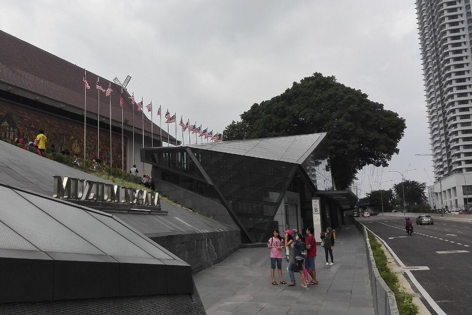 Entrance B of the station in front of the Muzium Negara 