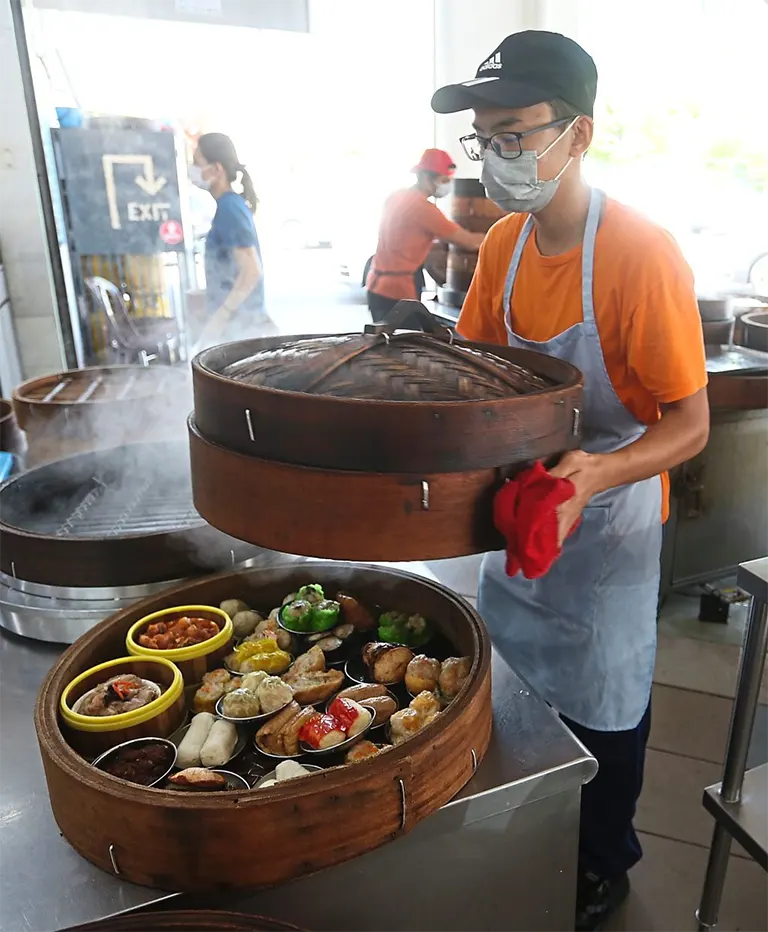 Restaurant Ful Lai in Bandar Menjalara is a 10-minute walk from the Sri Damansara Sentral station and serves freshly steamed dim sum.