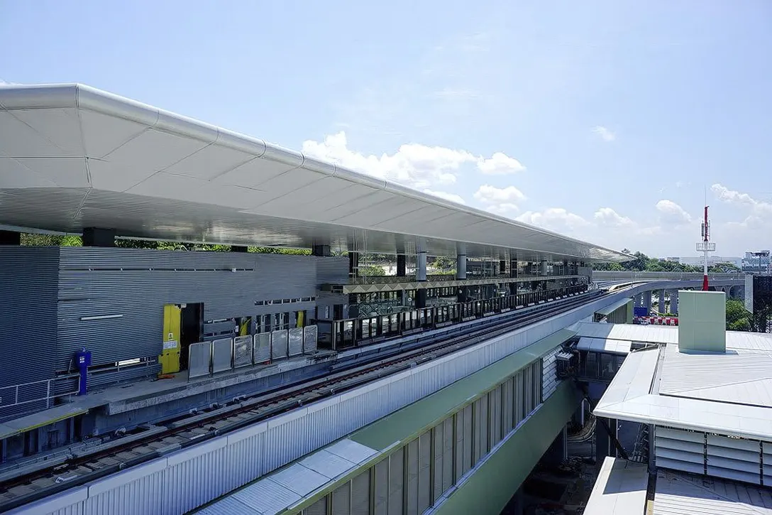 View of the platform level of the Sungai Buloh MRT Station.