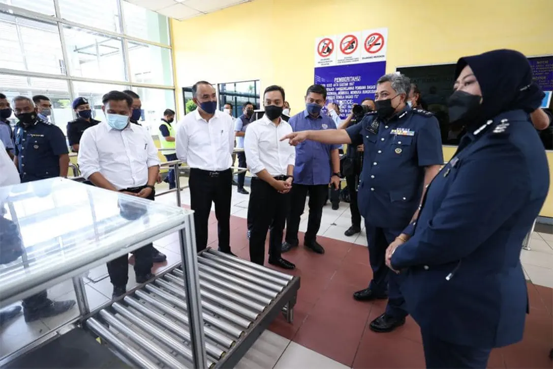 Over 2,700 officials to be on duty daily at johor borders, checkpoints open 24 hours