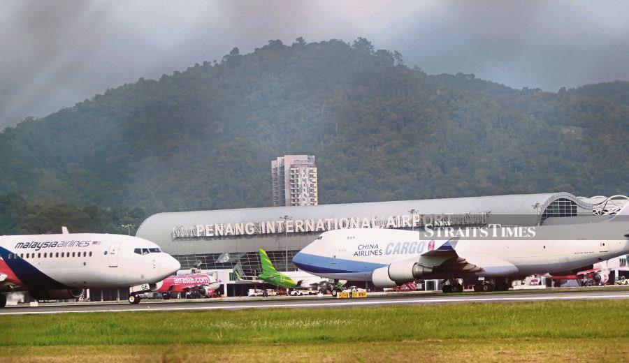 Malaysia Airports Holdings Bhd is scheduled to embark on its expansion works for the Penang International Airport by next year. -NSTP/File pic