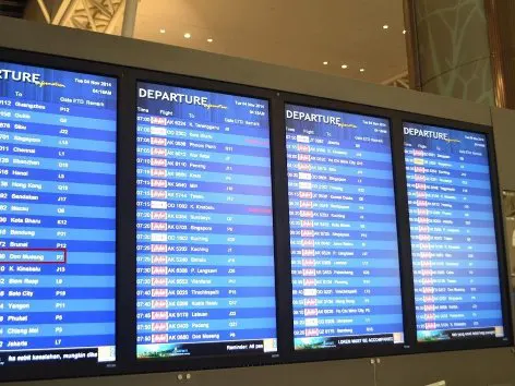Flight info display screen for flight status