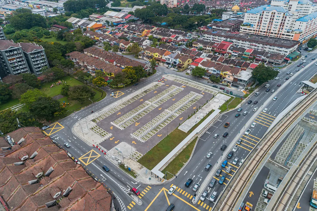 Overview of the at grade park and ride for Serdang Raya Utara MRT Station