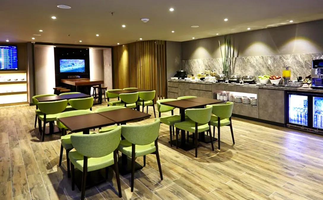 Dining and resting area at Plaza Premium Lounge