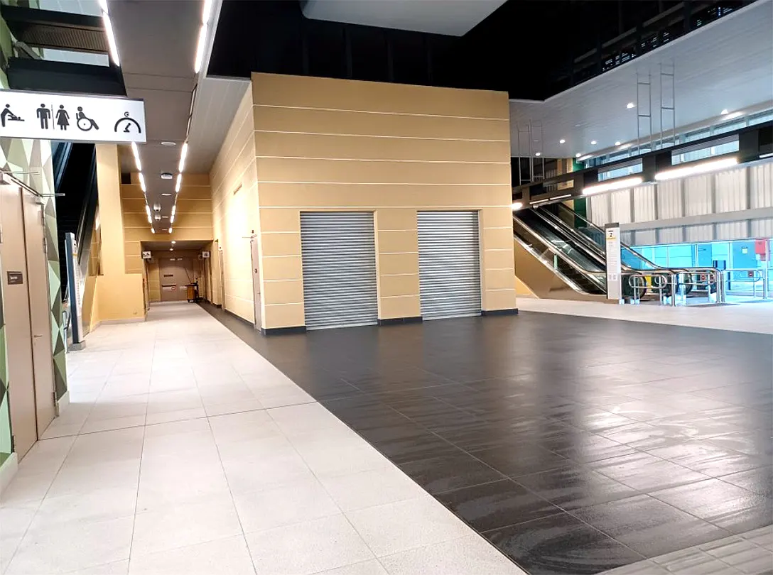 Concourse level at Sri Damansara Sentral MRT station