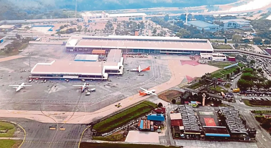The redevelopment of the 58-year-old Sultan Abdul Aziz Shah (SAAS) Airport will inevitably draw some flights away from Malaysia’s main airport hub, Kuala Lumpur International Airport (KLIA) Terminal 1. NSTP/ZAHARI ZAKARIA