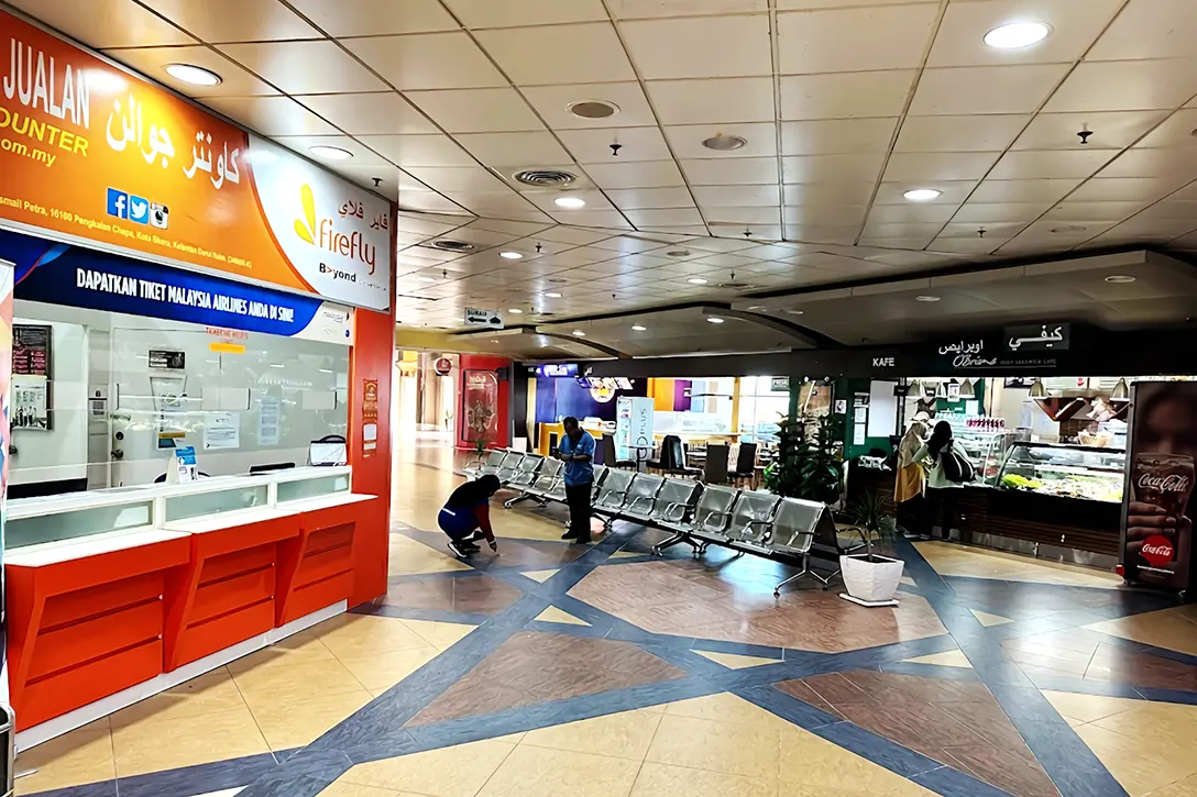 Shops at the terminal