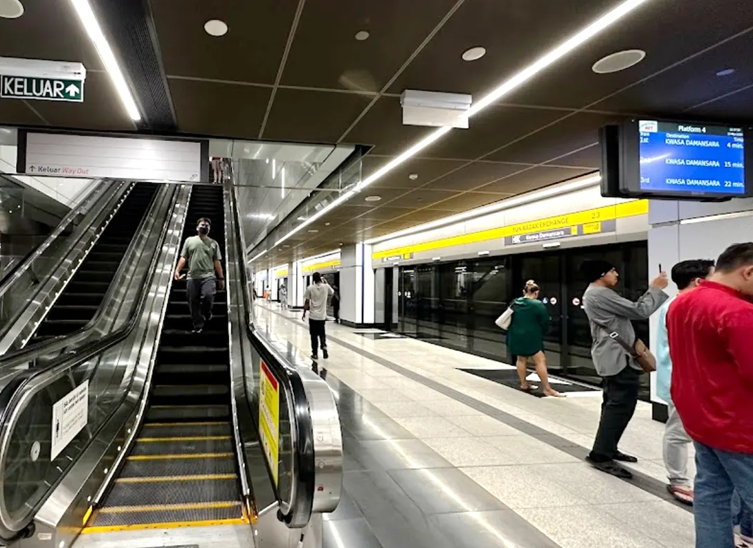 Boarding platform at Tun Razak Exchange MRT station